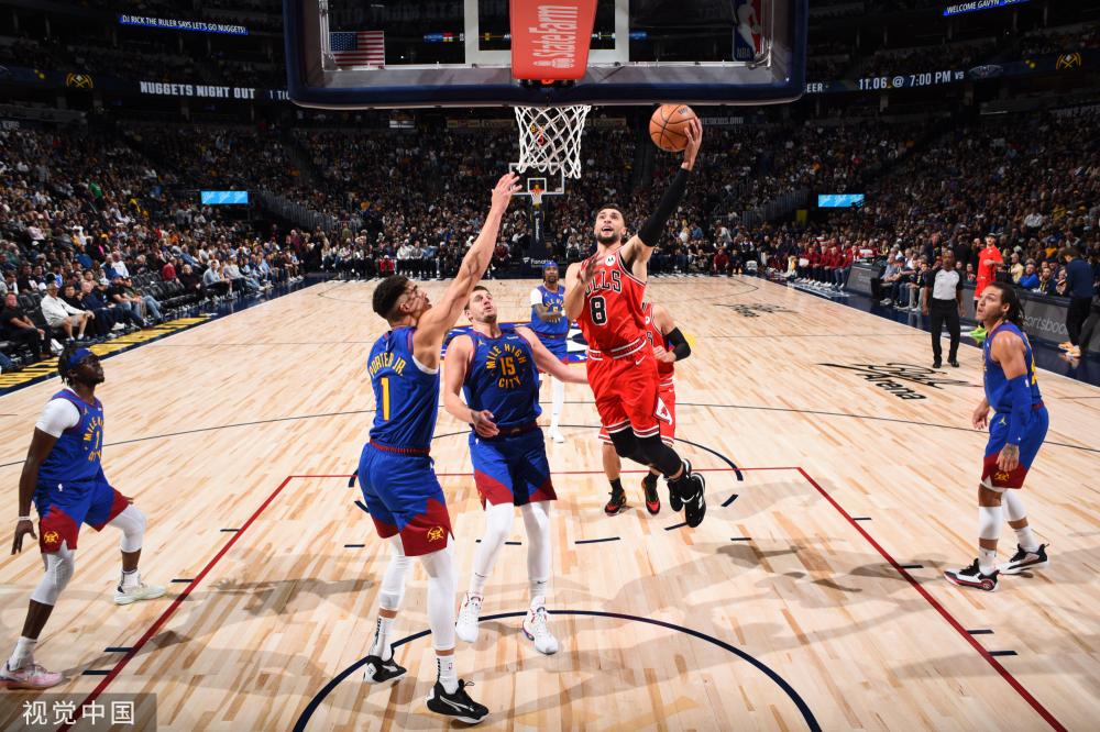 亚泰将士返 亚泰将士返