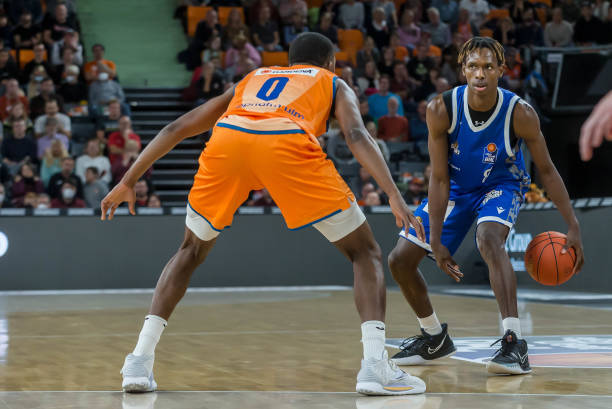 不得不提前 不得不提前