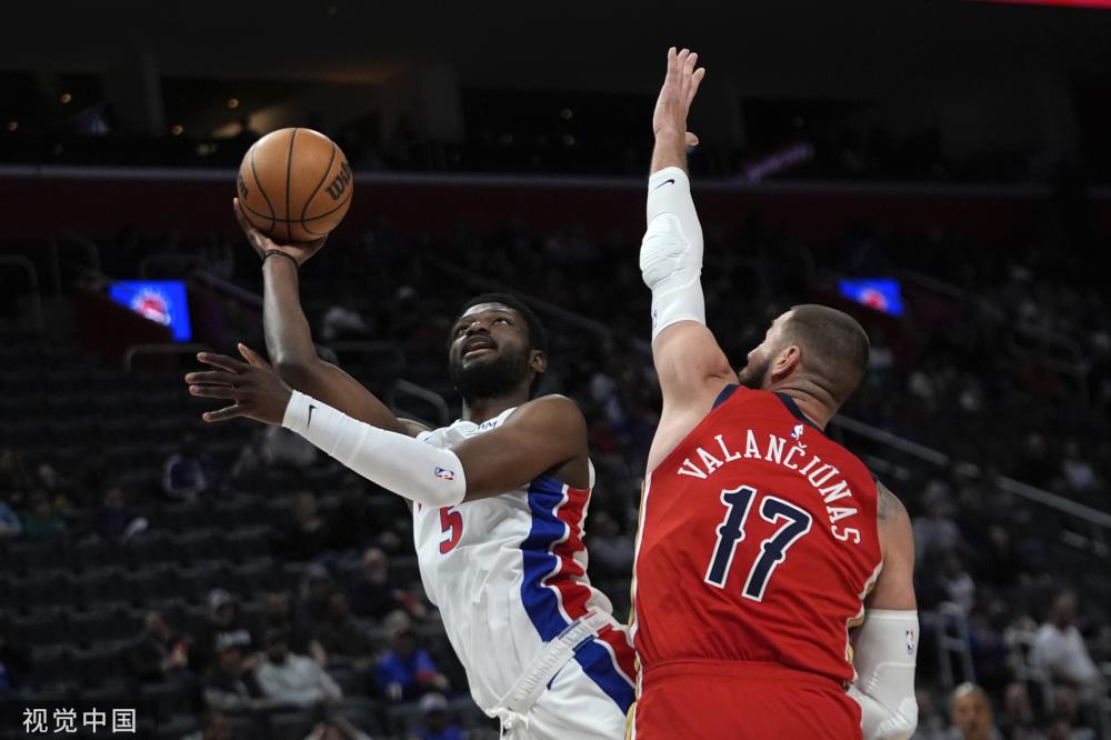 他们通过不 他们通过不