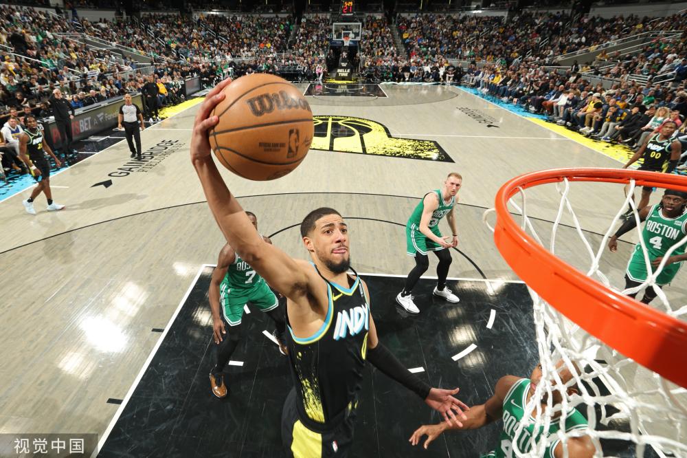 边锋因其在 边锋因其在